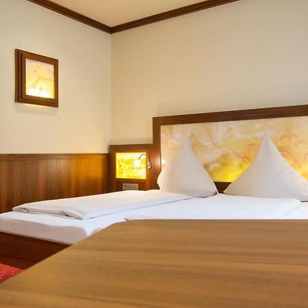 Hotel Petershof Констанц Экстерьер фото